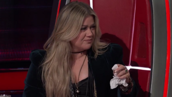Kelly Clarkson Tears Up After Holly Brand and Katie Beth Forakis Have Her Favorite 'Voice' Rehearsal Ever